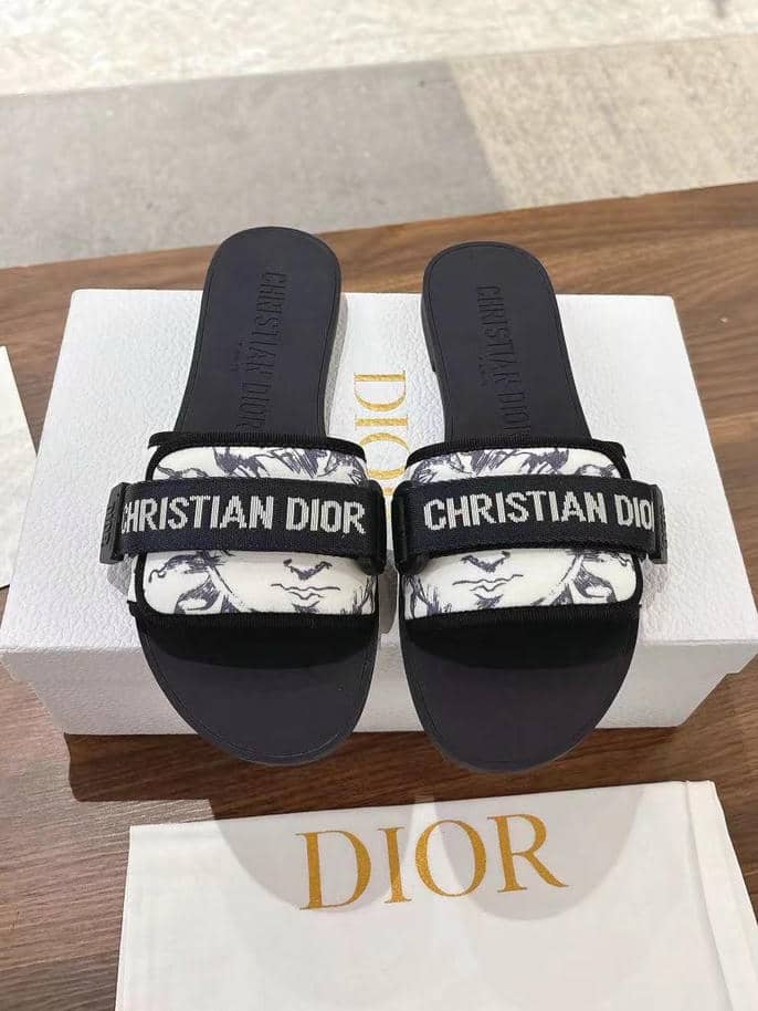 Dior Velcro slippers4-2